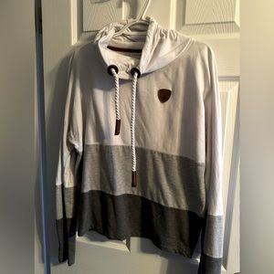 Wanakome Size Medium